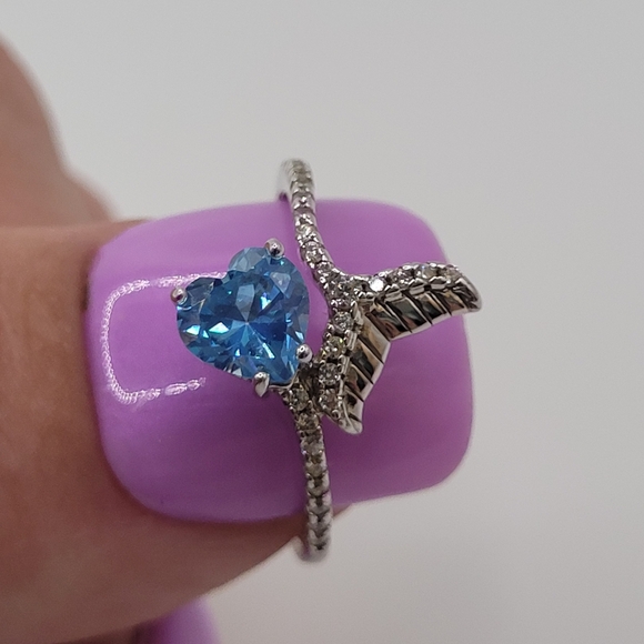 925 sterling silver mermaid themed ring with Blue accent Stone. Size 6 - Picture 10 of 13